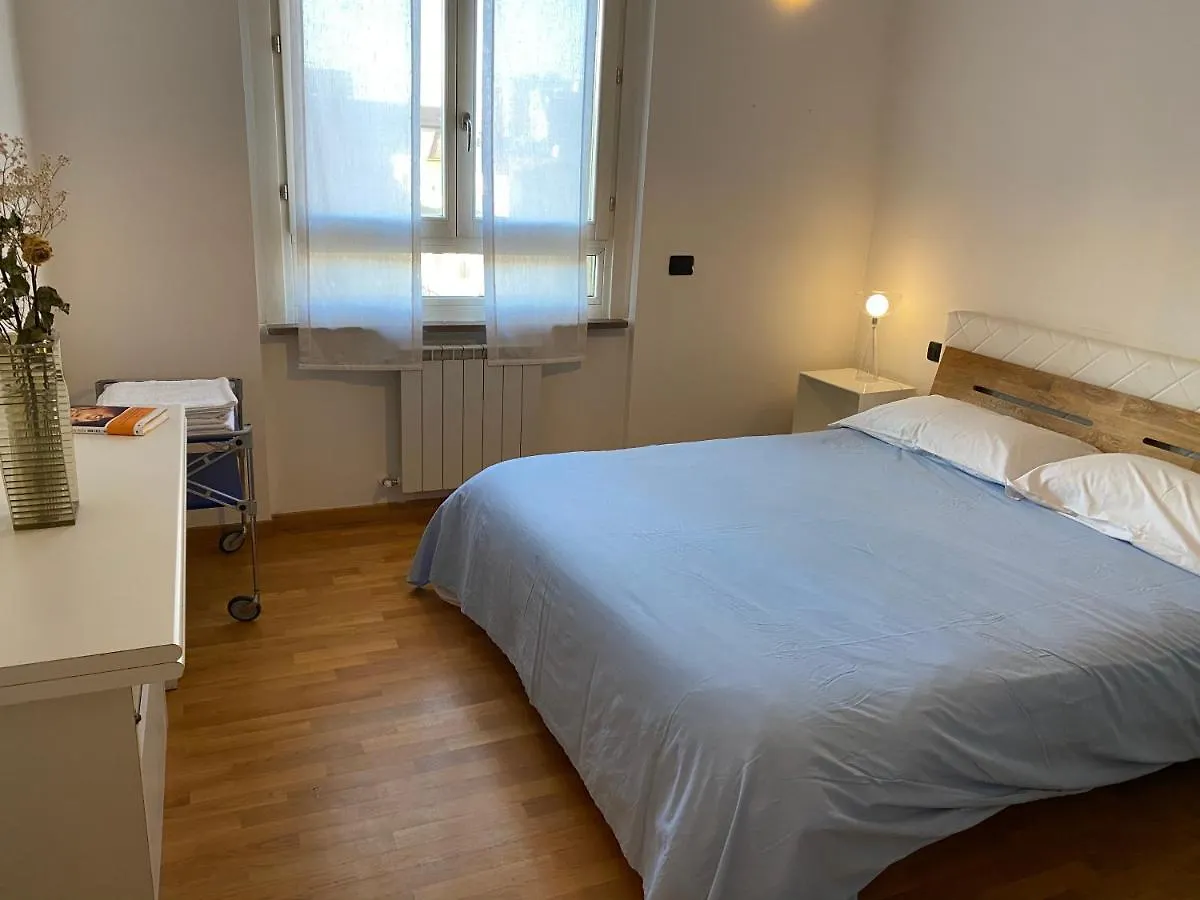 Flowers House Apartment Milan Italy