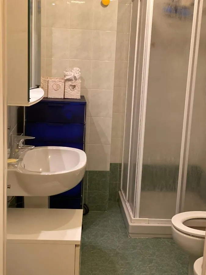 Flowers House Apartment Milan