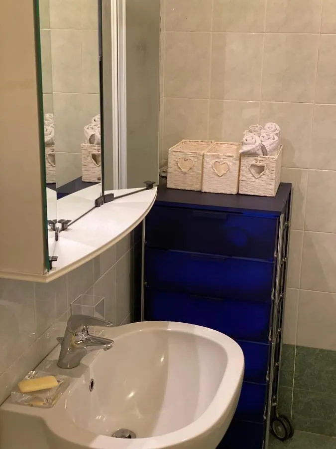 Flowers House Apartment Milan